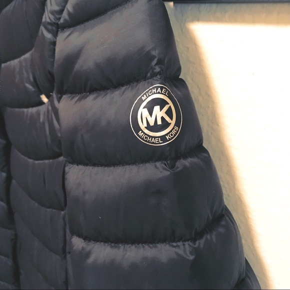 MICHAEL Michael Kors Zip Front Puffer Jacket - Picture 7 of 8